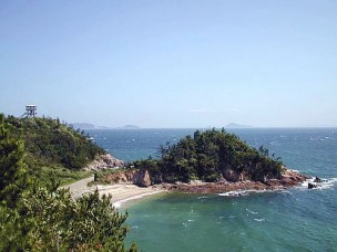 歌碑公園より望む鯨浜（くじはま）